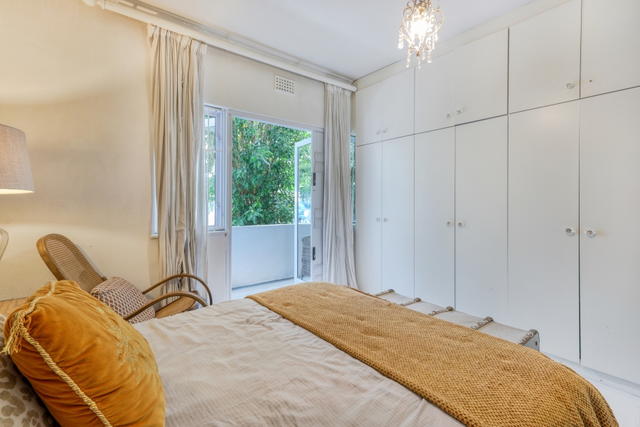 2 Bedroom Property for Sale in Vredehoek Western Cape